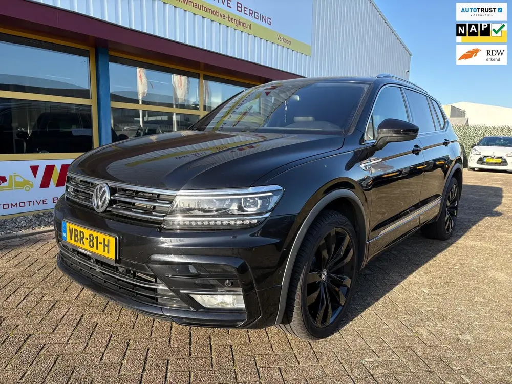 Volkswagen TIGUAN 2.0 TDI R-LINE DSG 240 PK LEDER CAMERA uit 2019
