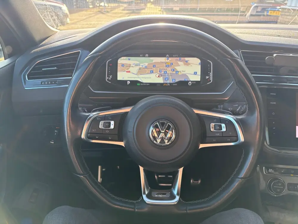 Volkswagen TIGUAN 2.0 TDI R-LINE DSG 240 PK LEDER CAMERA uit 2019, foto 5
