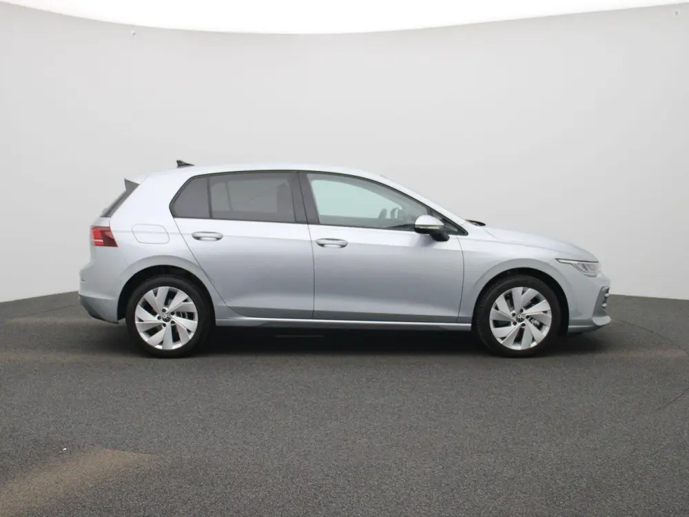 Volkswagen Golf 1.5 eHybrid Life Edition | Navigatie | Draad uit 2025, foto 6