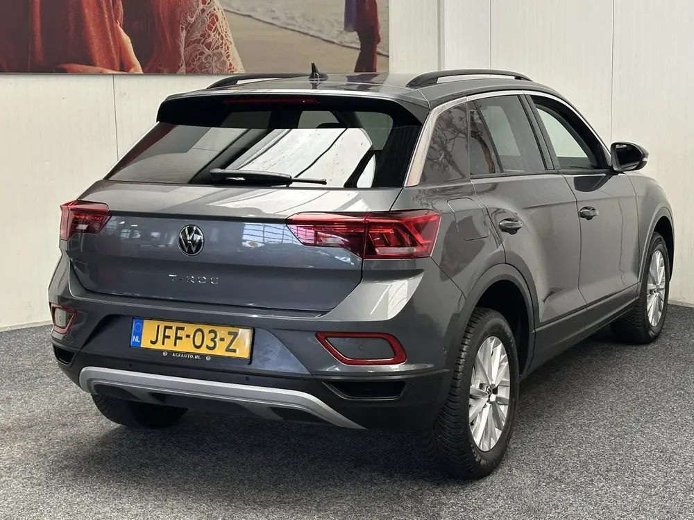 Volkswagen T-Roc 1.0 TSI STYLE NAVIGATIE CLIMATE CONTROL STO uit 2023, foto 4