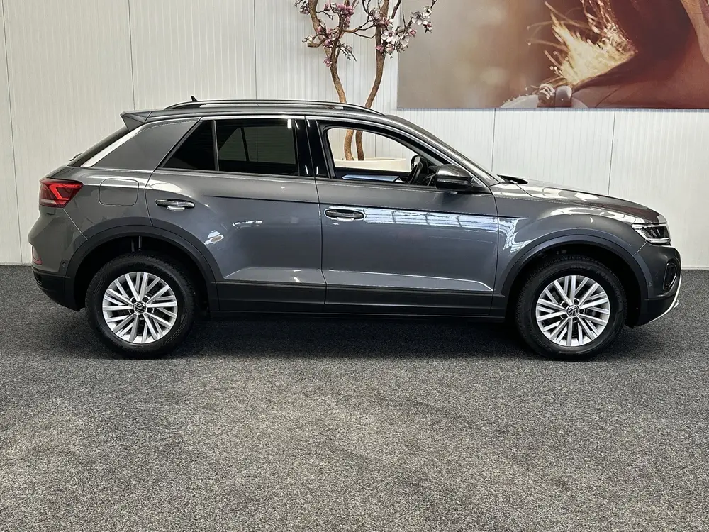 Volkswagen T-Roc 1.0 TSI STYLE NAVIGATIE CLIMATE CONTROL STO uit 2023, foto 9