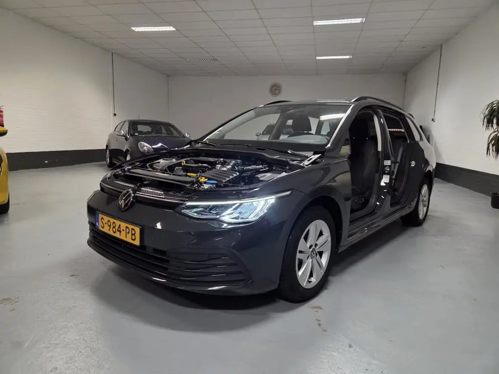 Volkswagen Golf Variant 1.0 TSI (bj 2023) uit 2023, foto 2