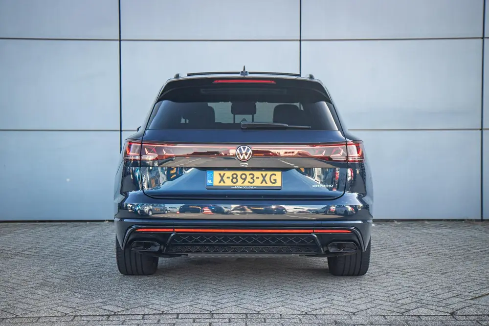 Volkswagen Touareg R 3.0 TSI eHybrid 462pk 4MOTION | Panoram uit 2024, foto 12