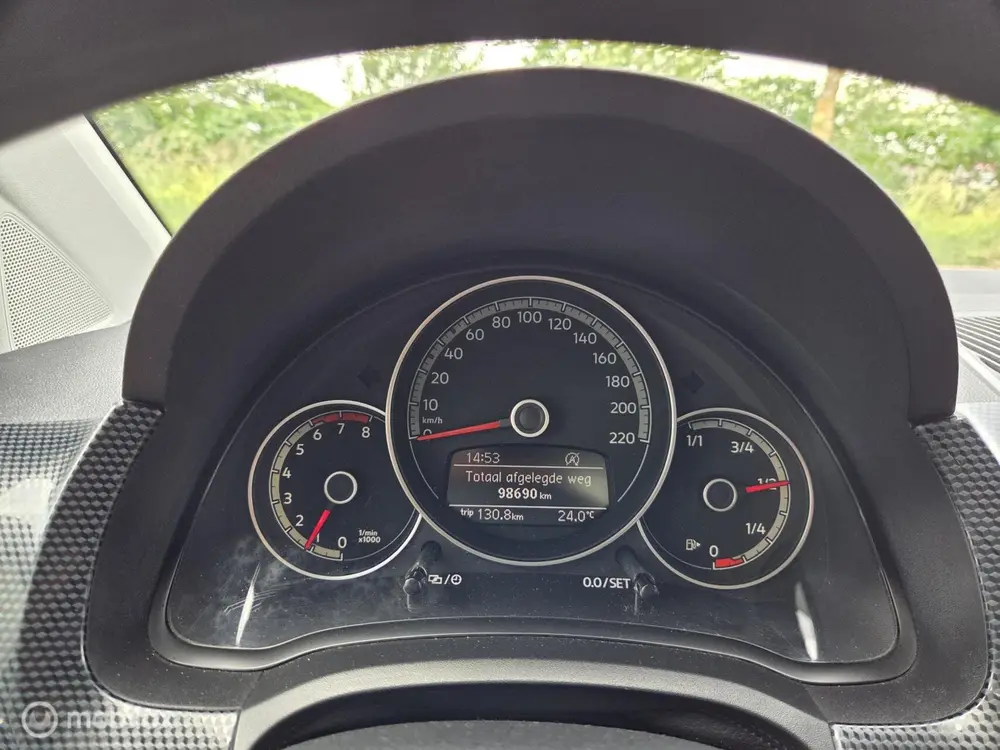Volkswagen Up! 1.0 airco, 5 deurs uit 2022, foto 10