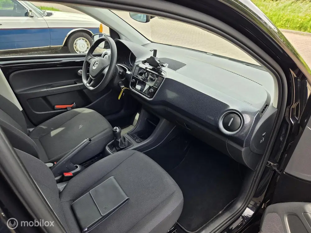 Volkswagen Up! 1.0 airco, 5 deurs uit 2022, foto 18