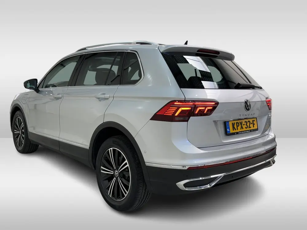 Volkswagen Tiguan 1.4 TSI eHybrid 245pk Elegance | Panoramad uit 2021, foto 4