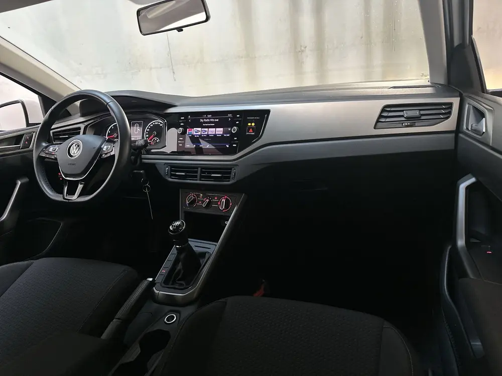 Volkswagen Polo 1.0 TSI Comfortline Parkeersensoren App-Conn uit 2021, foto 2