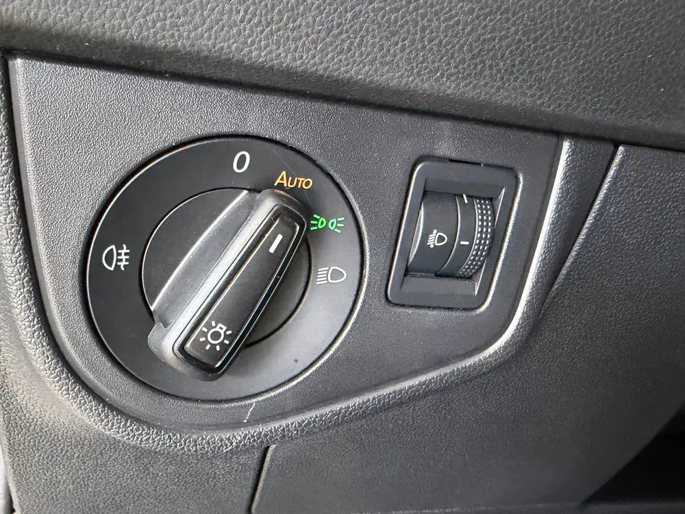Volkswagen Taigo 1.0 TSI AIRCO APPLE CARPLAY STOELVERWARMING uit 2022, foto 17