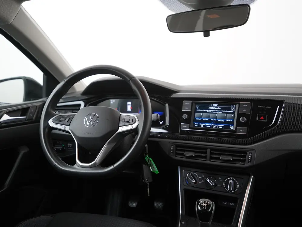Volkswagen Polo 1.0 MPI Life | Carplay | Zondag Open! uit 2023, foto 5