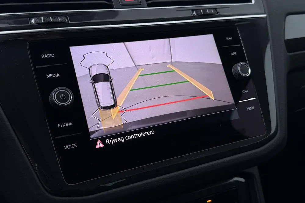 Volkswagen Tiguan 1.4 TSI eHybrid Business+ | Getint Glas | uit 2022, foto 11