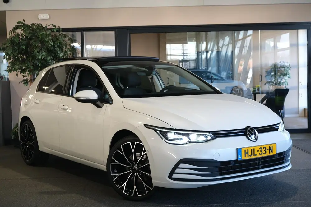 Volkswagen Golf 8 1.5 eTSI DSG Pano Led Navi ACC HUD CAM PDC uit 2020, foto 5