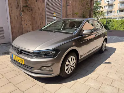 Volkswagen Polo VI 1.0 MPI 80hp — 2021 — Grey uit 2021