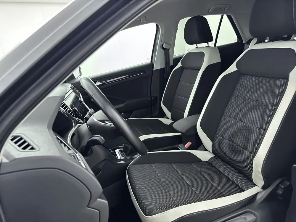 Volkswagen T-Roc 1.5 TSI Sport // CAMERA // DIGITAL COCKPIT uit 2019, foto 4