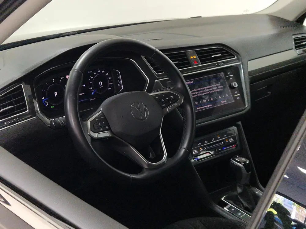 Volkswagen Tiguan Allspace 1.5 TSI Life 7p. 7-ZITS | NAVIGAT uit 2023, foto 10