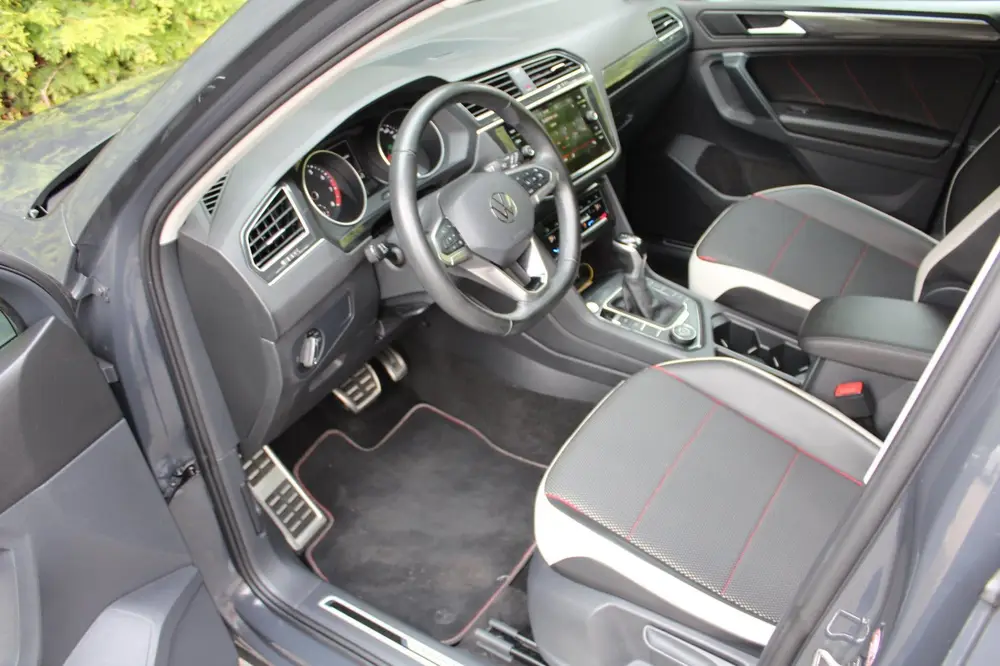 Volkswagen Tiguan 2.0 TSI 4Motion Urban Sport 190PK Automaat uit 2022, foto 3