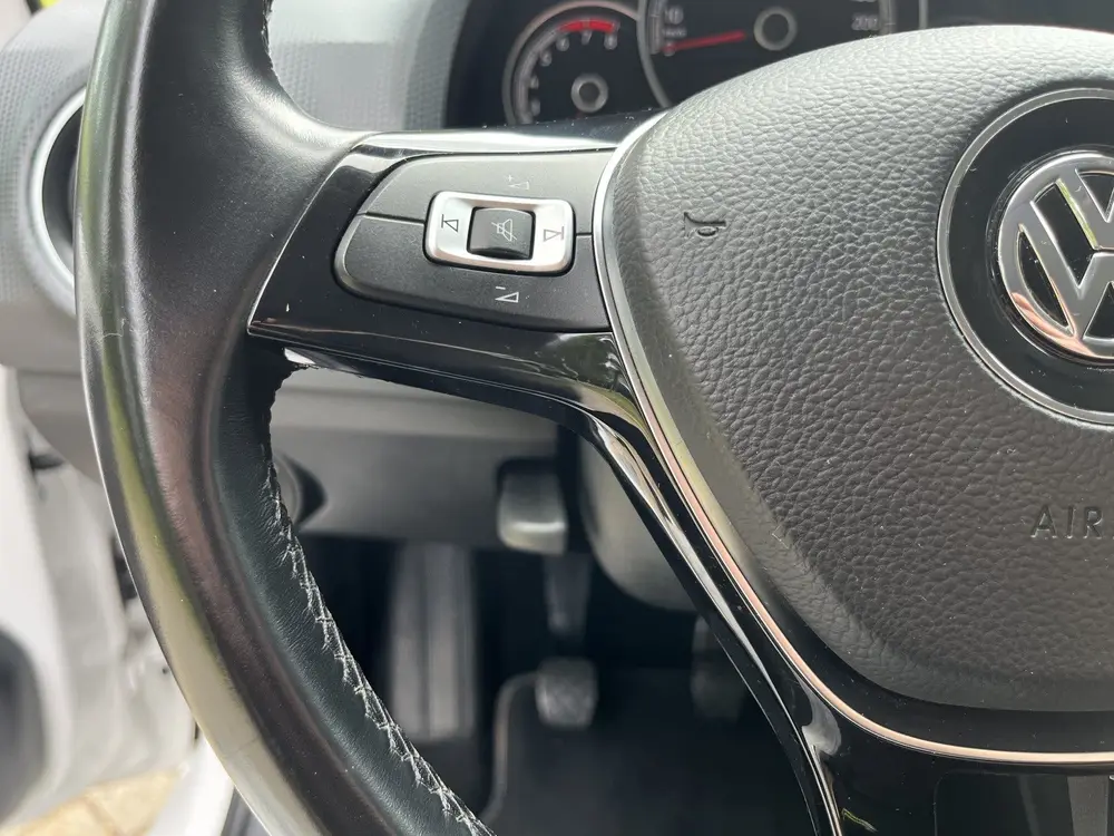 Volkswagen Up! 1.0 BMT move up! iQ Drive | AIRCO | BLUETOOTH uit 2019, foto 13