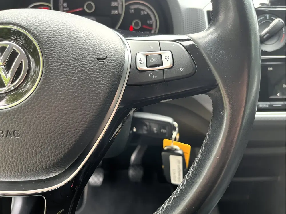 Volkswagen Up! 1.0 BMT move up! iQ Drive | AIRCO | BLUETOOTH uit 2019, foto 14