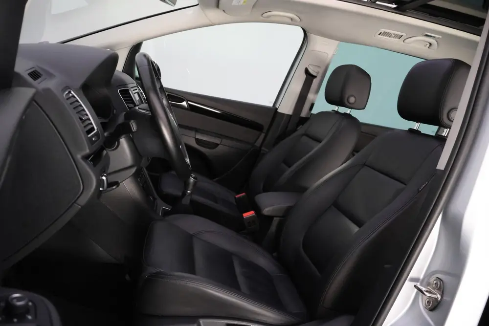 Volkswagen Sharan 1.4TSI 7Pers. HIGHLINE PANO | LEDER | ELEK uit 2019, foto 10