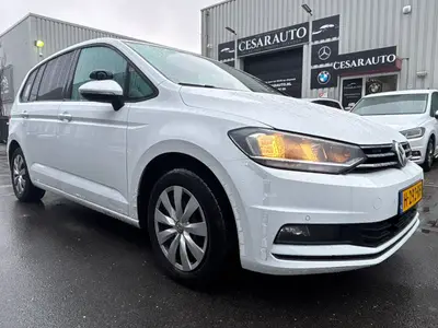 Volkswagen Touran 2.0 TDI Comfortline AUTOMAAT / HONDEN WAGE uit 2020