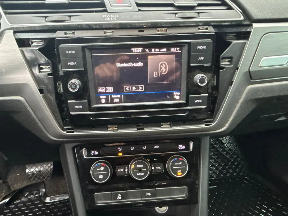 Volkswagen Touran 2.0 TDI Comfortline AUTOMAAT / HONDEN WAGE uit 2020, foto 8
