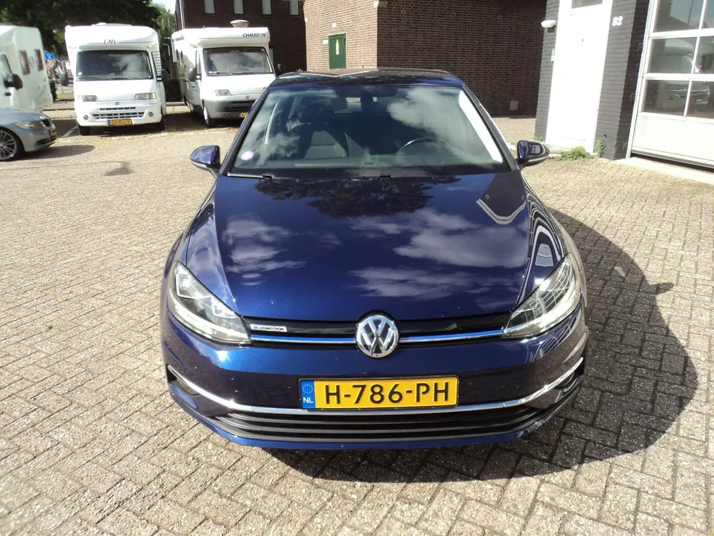 Volkswagen Golf 1.5 TSI Comfortline Cruise Navi PDC uit 2020, foto 2