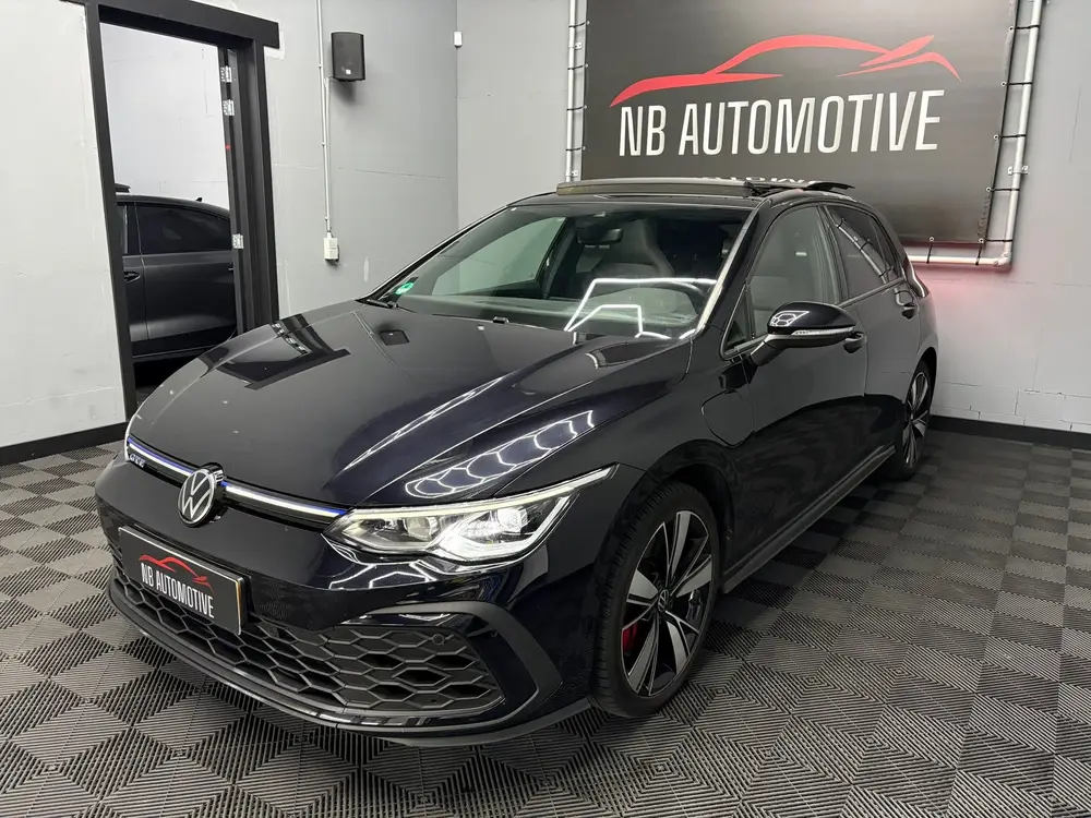 Volkswagen Golf 1.4 eHybrid GTE PANO uit 2021
