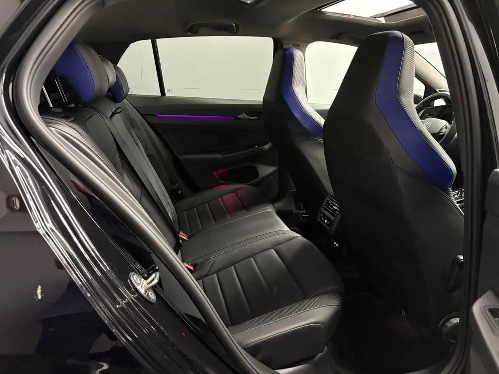 Volkswagen Golf 8 2.0 TSI R 4Motion Akra uit 2023, foto 13