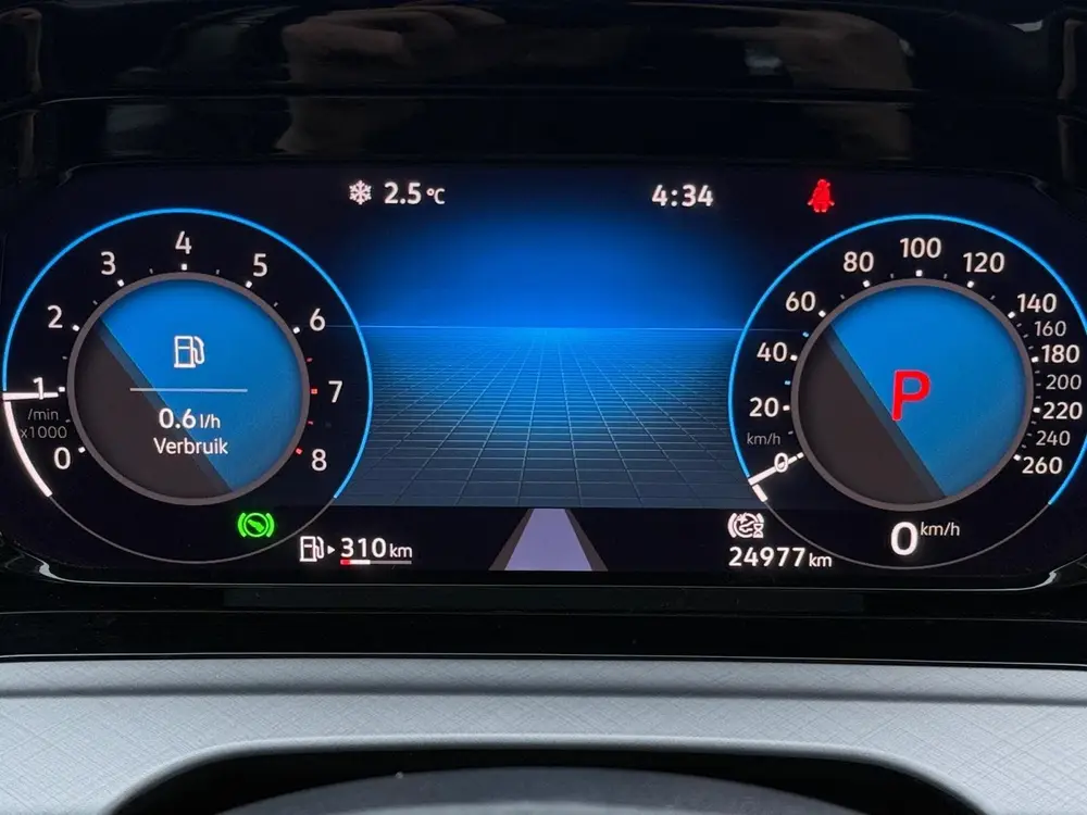 Volkswagen Golf 1.0 eTSI Life Business *Automaat*Navigatie*P uit 2020, foto 14