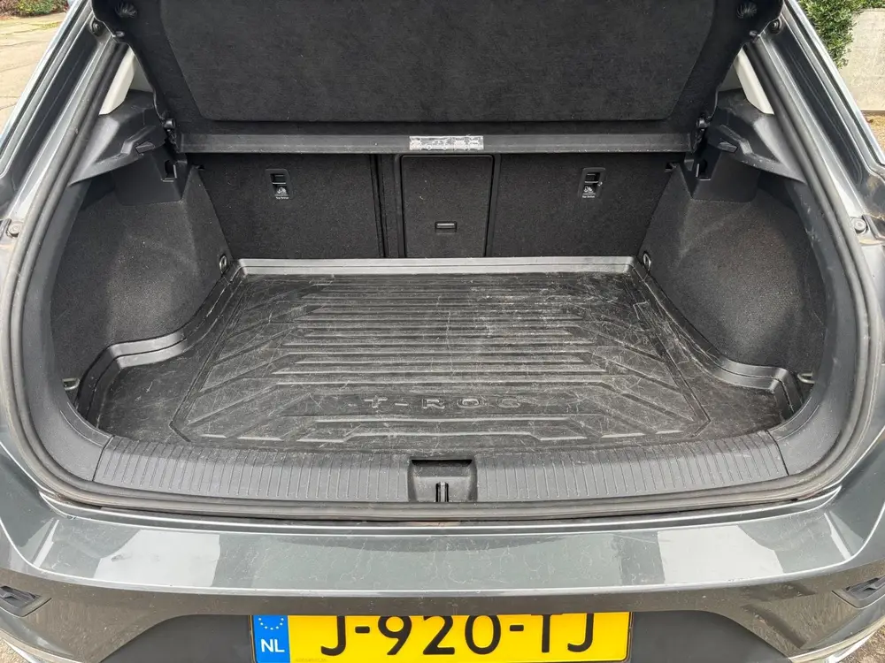 Volkswagen T-Roc 1.0 TSI Style Business Camera uit 2020, foto 18