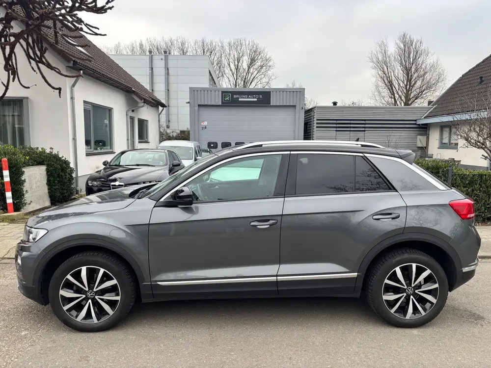 Volkswagen T-Roc 1.0 TSI Style Business Camera uit 2020, foto 8