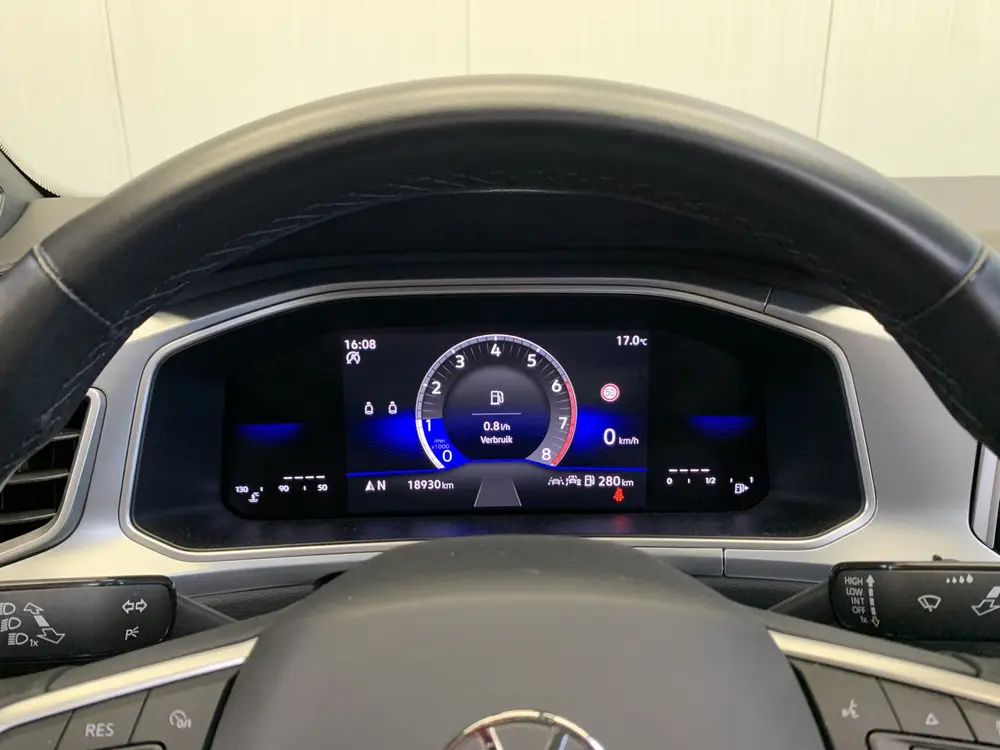 Volkswagen T-Roc Cabrio 1.0 TSI Style DIGITAL COCKPIT-NAVI-E uit 2024, foto 18