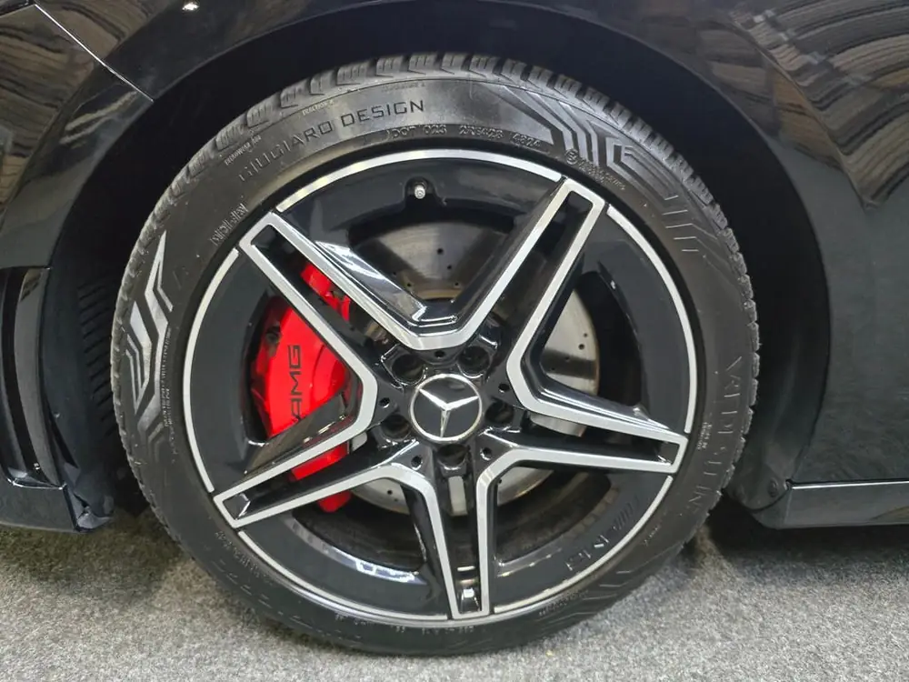 Mercedes-Benz A-Klasse AMG 35 4MATIC Premium Pano Sfeer Came uit 2021, foto 2