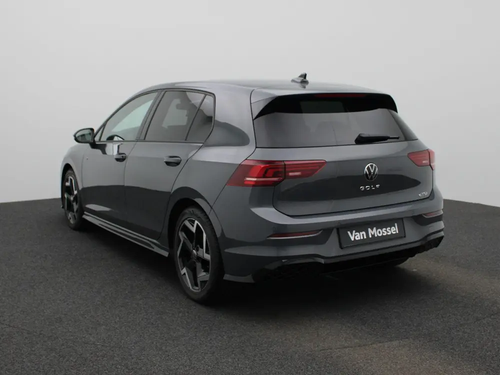 Volkswagen Golf 1.5 eTSI R-Line Edition uit 2025, foto 2