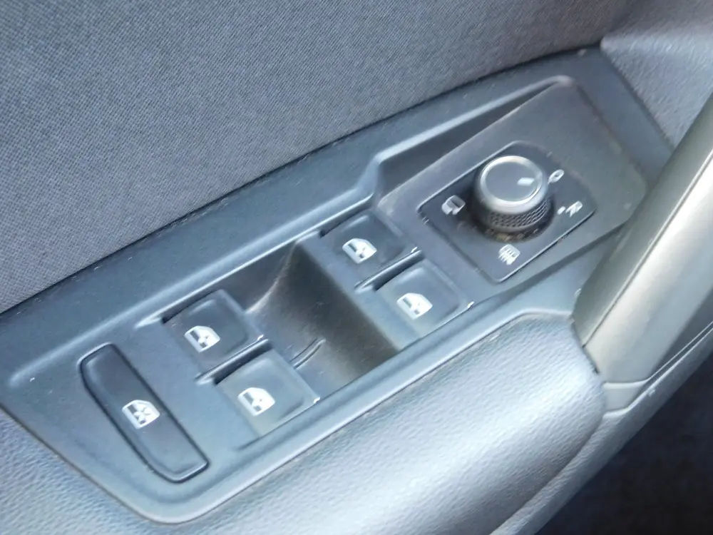 Volkswagen Tiguan 1.5 TSI/DSG Highline R-line, Camera, Panor uit 2020, foto 13