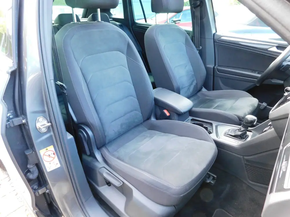Volkswagen Tiguan 1.5 TSI/DSG Highline R-line, Camera, Panor uit 2020, foto 19
