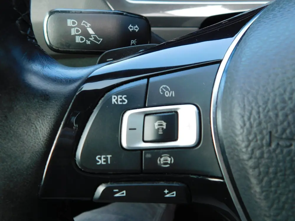Volkswagen Tiguan 1.5 TSI/DSG Highline R-line, Camera, Panor uit 2020, foto 9
