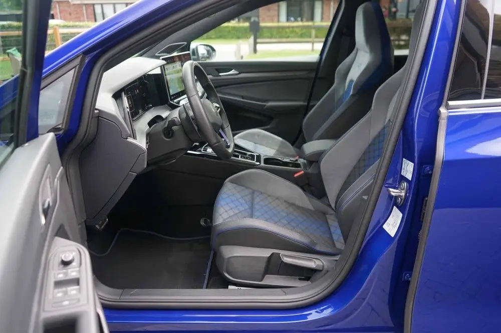 Volkswagen Golf 8.5 R 2.0 TSI 333PK 4Motion Performance R20 uit 2024, foto 14