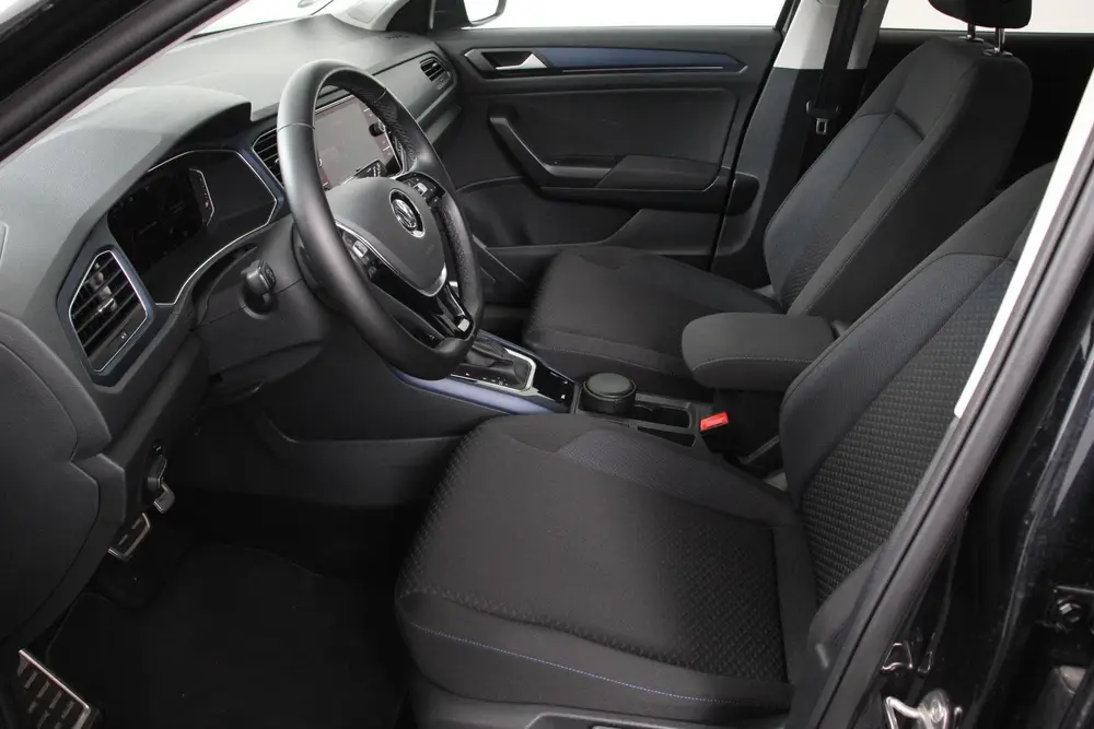 Volkswagen T-Roc 1.5 TSI 150pk DSG R-Line United Navigatie C uit 2020, foto 9