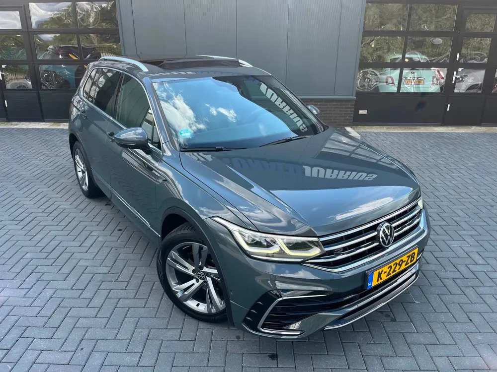 Volkswagen Tiguan 1.5 TSI R-Line Business+ NLAuto/Panoramada uit 2021, foto 8