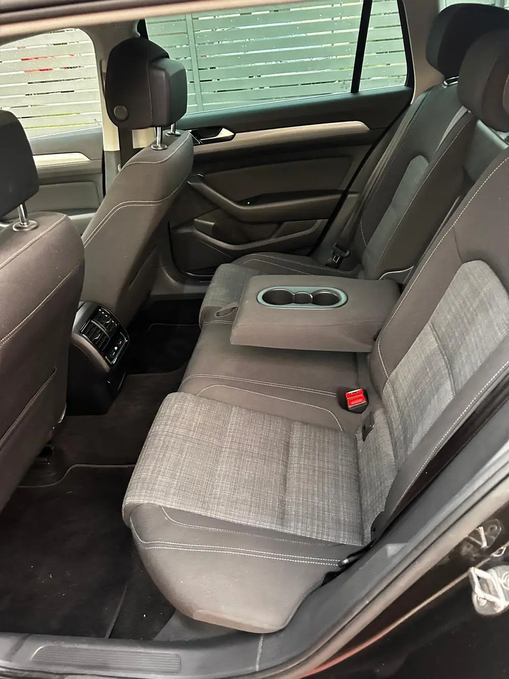 Volkswagen Passat Variant Passat 1.5 TSI 150pk DSG 2020 Grijs uit 2020, foto 18