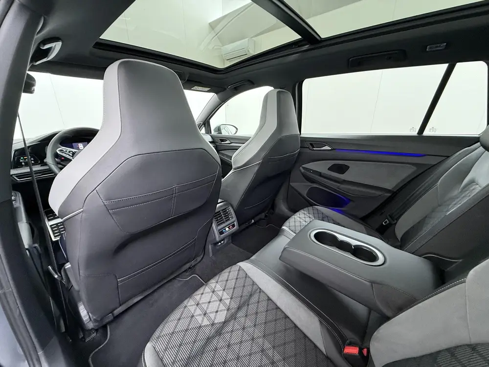 Volkswagen Golf Variant 1.5 eTSI R-Line Trekhaak | Pano Dak uit 2021, foto 18