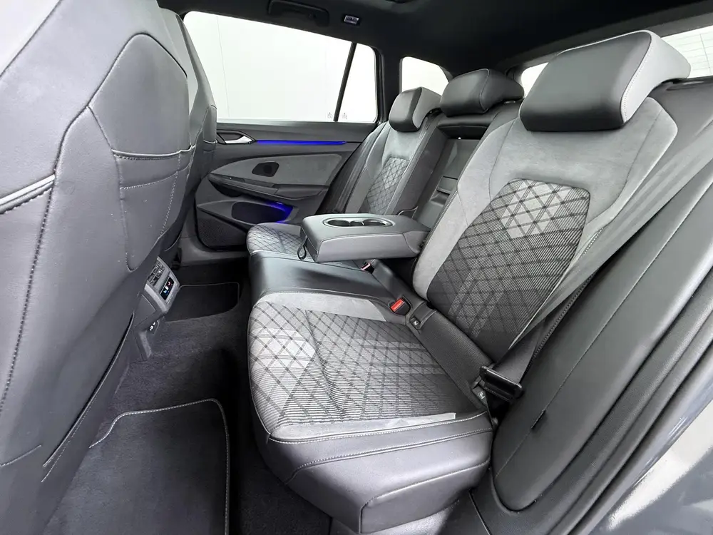 Volkswagen Golf Variant 1.5 eTSI R-Line Trekhaak | Pano Dak uit 2021, foto 19