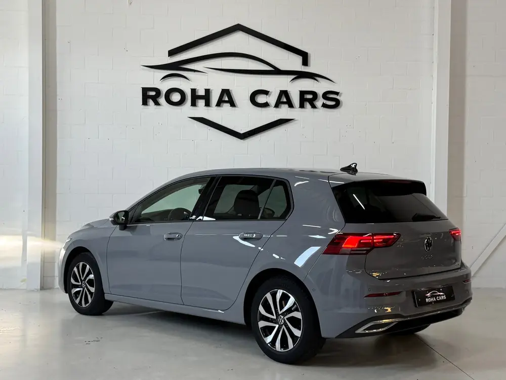 Volkswagen GOLF 1.5 eTSI R-Line Business+ uit 2022, foto 2
