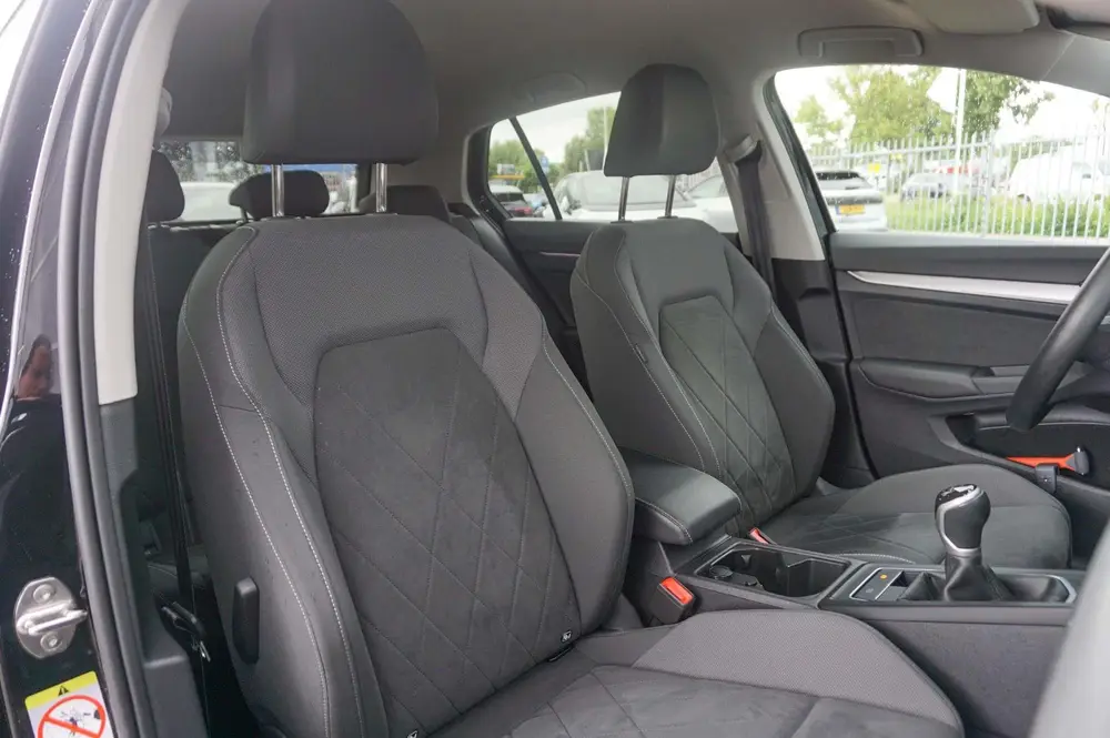Volkswagen Golf 1.0 TSI 110pk Life Business | Keyless | Blin uit 2023, foto 15