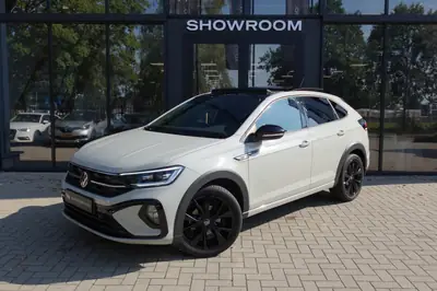 Volkswagen Taigo 1.5 TSI R-Line PANO KEYLESS CAM uit 2022