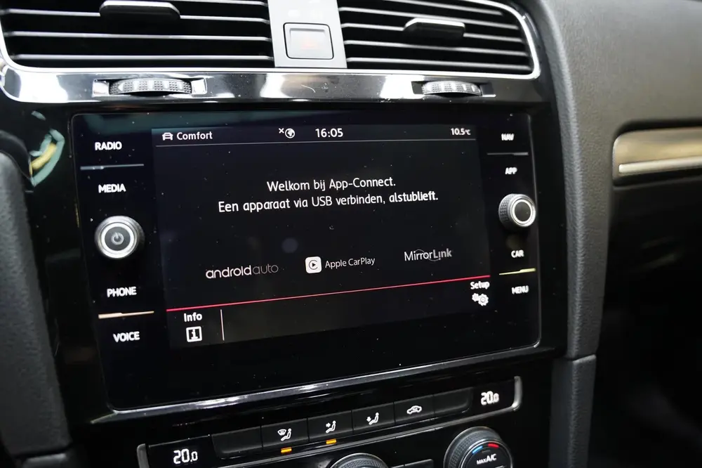 Volkswagen Golf 2.0 TSI GTI TCR PANO VIRTUAL ACC KEYLESS CAM uit 2019, foto 17