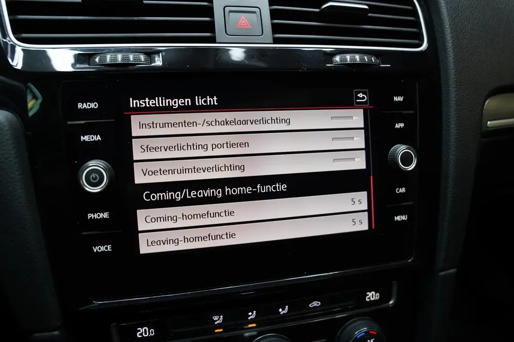 Volkswagen Golf 2.0 TSI GTI TCR PANO VIRTUAL ACC KEYLESS CAM uit 2019, foto 18
