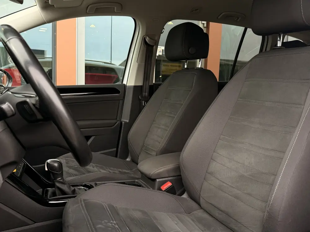 Volkswagen Touran 1.5 TSI Highline Business R 7p | ACC | Ach uit 2019, foto 6