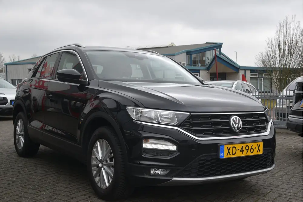 Volkswagen T-Roc 1.5 TSI Style Carplay | PDC | Trekhaak | LM uit 2019, foto 3