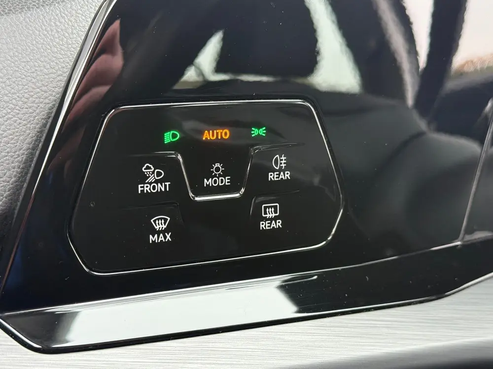 Volkswagen Golf 1.5 eTSI Style uit 2021, foto 17